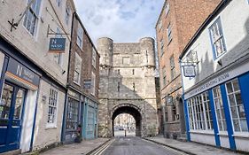 Lamb And Lion Inn York